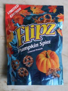 FLIPZ PUMPKIN SPICE COVERED PRETZELS | Tag Sale Tastes